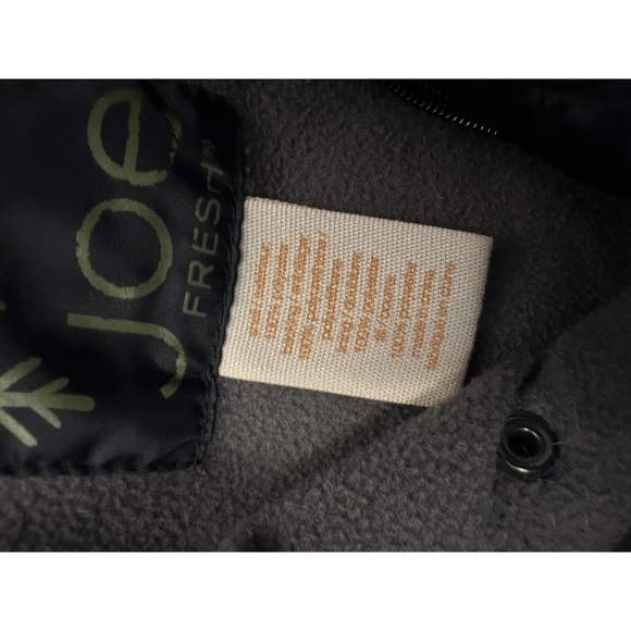 5/$10 Joe Fresh 2T Navy Blue Puffer Vest - Picture 3 of 5